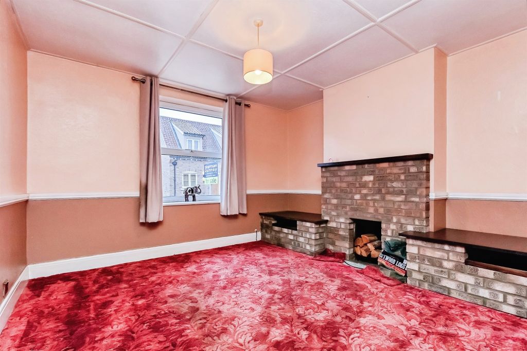 Property photo 2 of 20