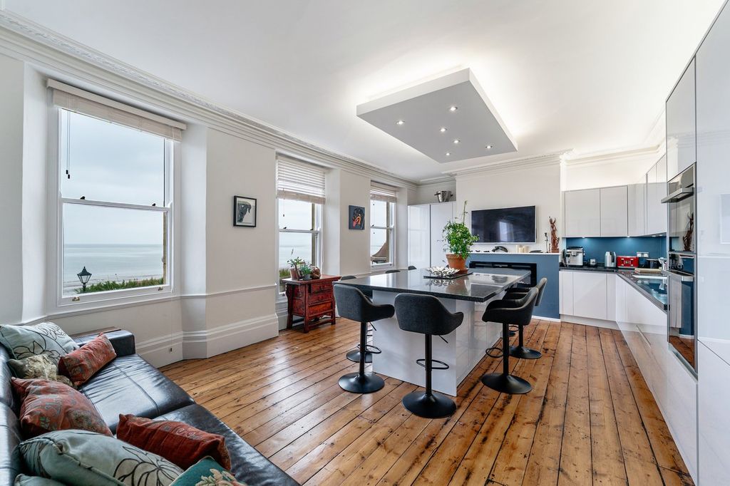 Property photo 1 of 29 Kitchen/Family Rm