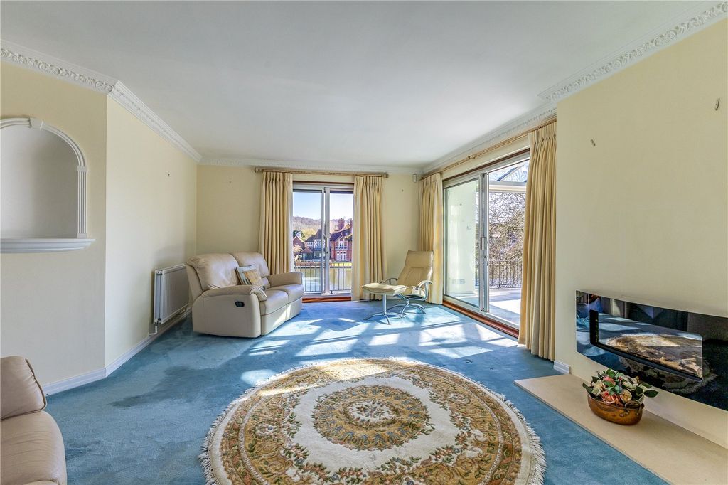 Additional image 10 of 3 bed flat for saleDunstable House, Riverside, Marlow, Buckinghamshire SL7