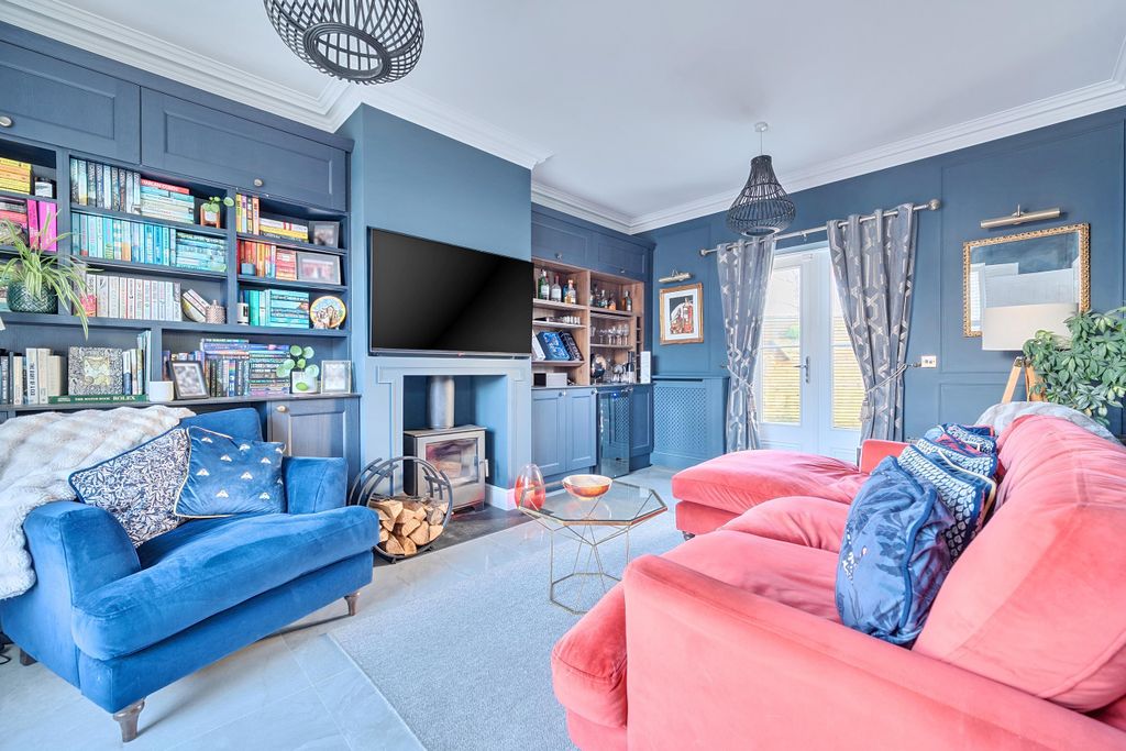 Property photo 3 of 18 Photo 3