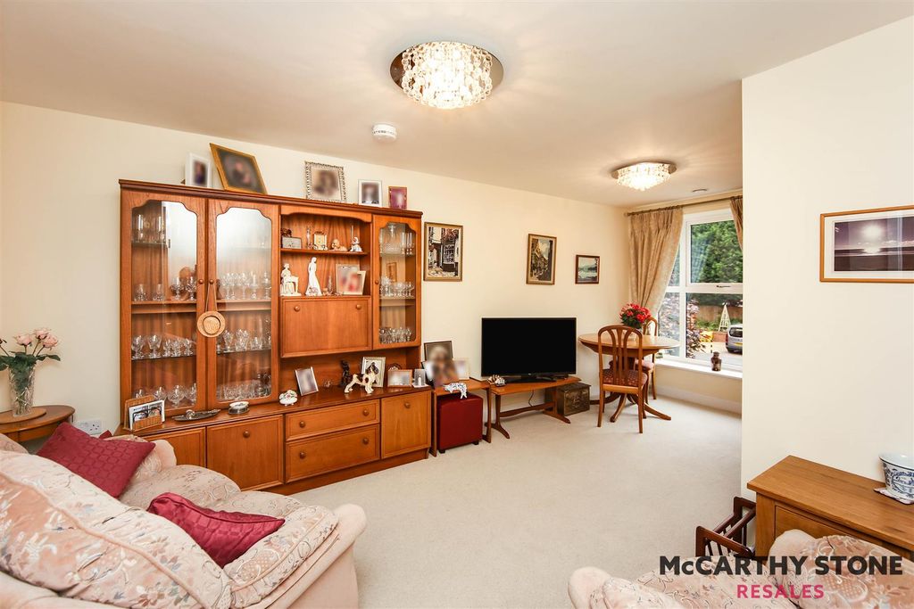 Property photo 2 of 13 Img_9283.Jpg