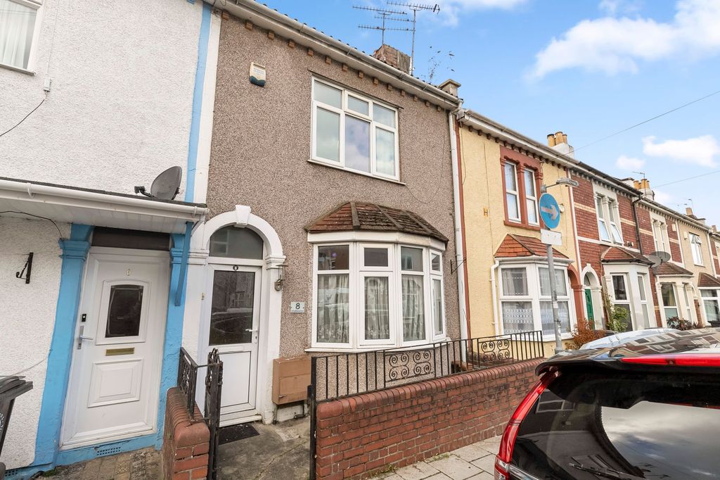 Property photo 1 of 18 Photo 18