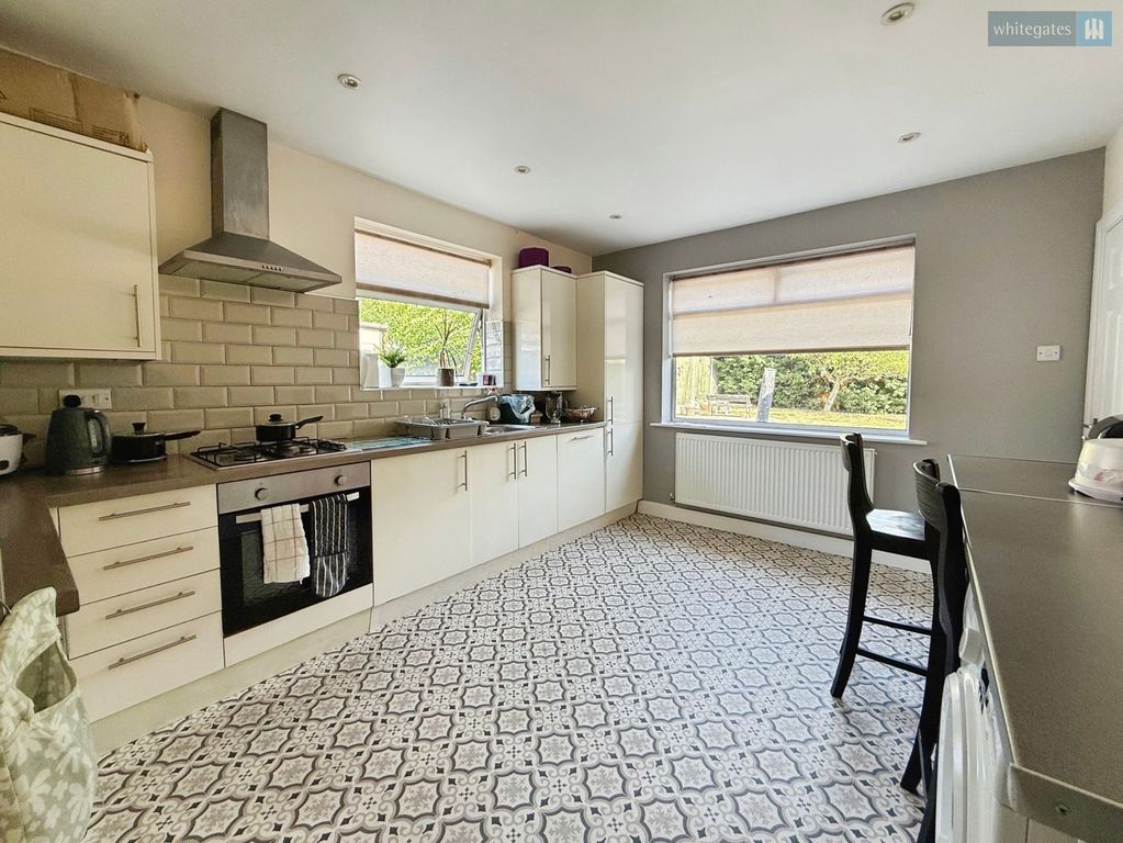 Property photo 2 of 16 Pbox-Img.Jpg