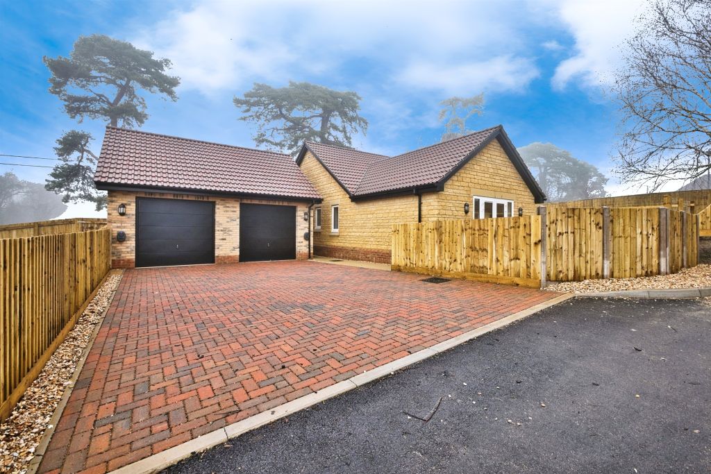 Property photo 1 of 24