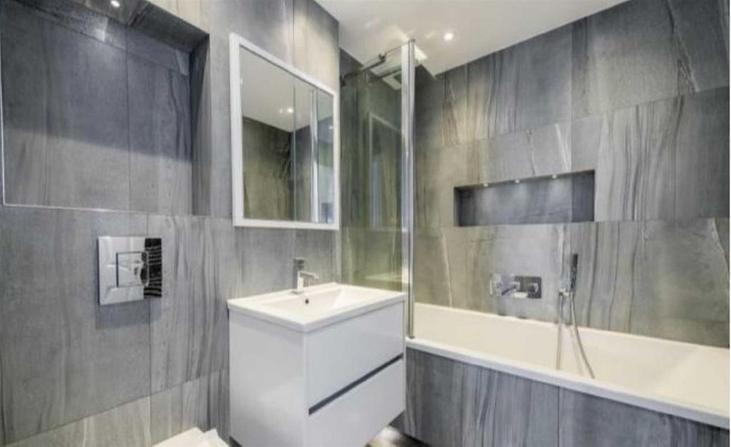 Property photo 2 of 5 Property-Photo-697