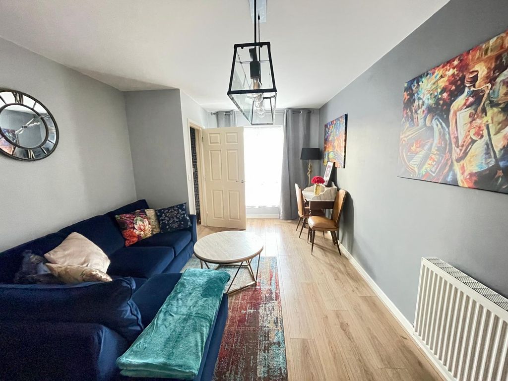 Property photo 3 of 12