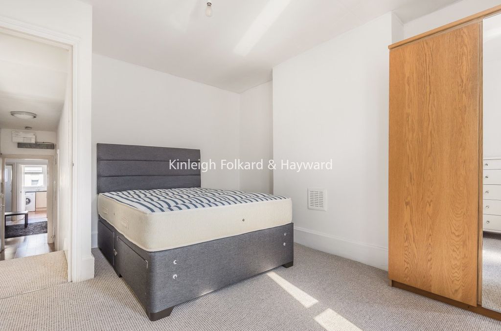 Property photo 3 of 7 Picture No. 05