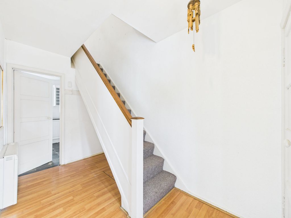 Property photo 3 of 24