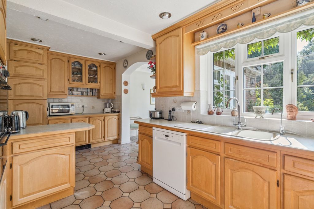 Property photo 2 of 23 Kitchen