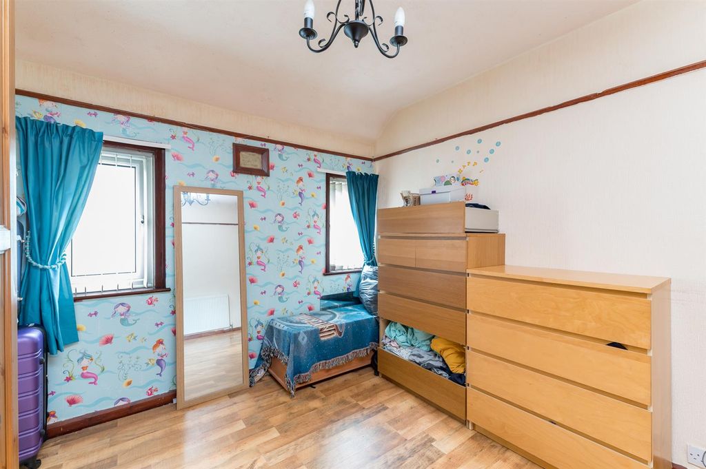 Additional image 18 of 4 bed semi-detached house for saleCaxton Road, Otley LS21