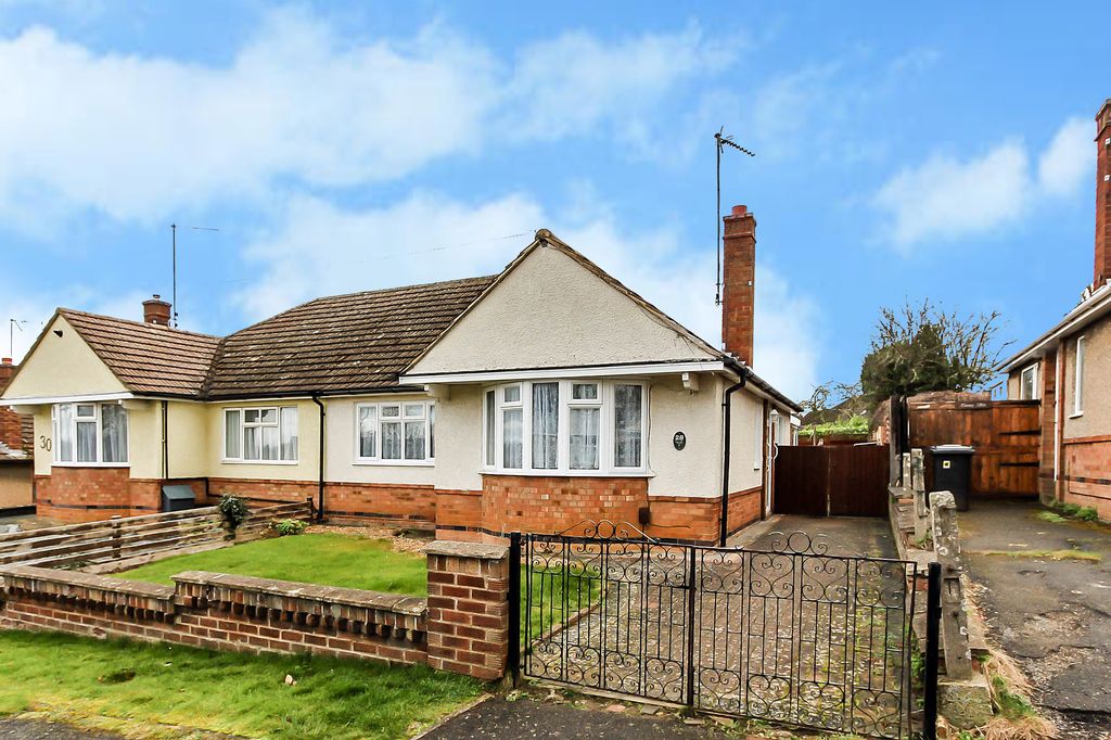 Property photo 1 of 8 Front