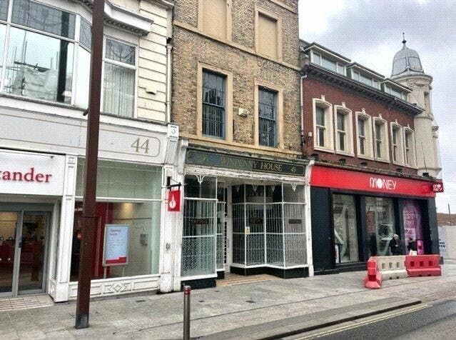 Property photo 1 of 21 45 High Street Out.Jpg