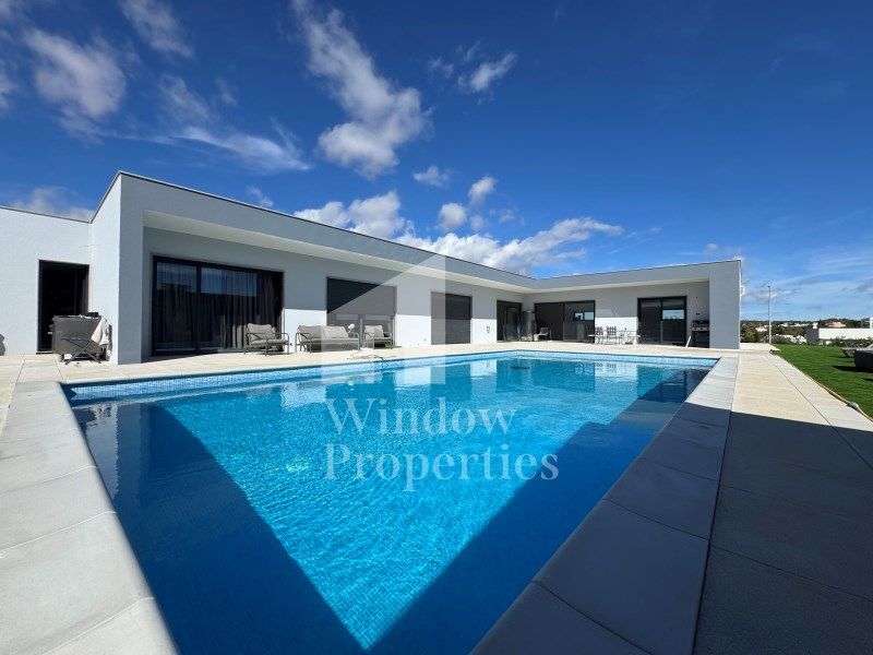 Property photo 2 of 38