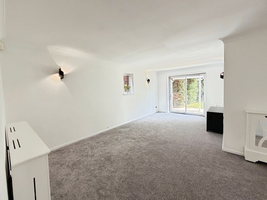 Property photo 2 of 19 Pbox-Img.Jpg