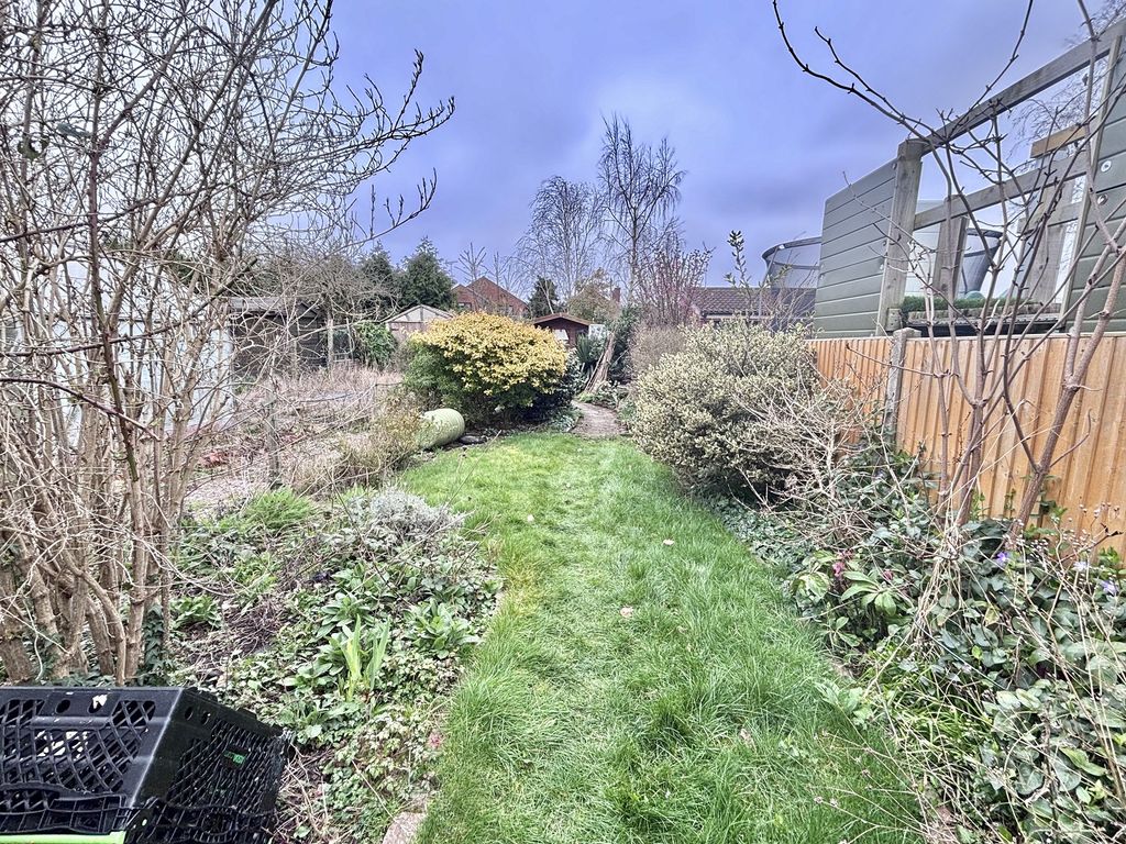 Property photo 2 of 9 Outside
