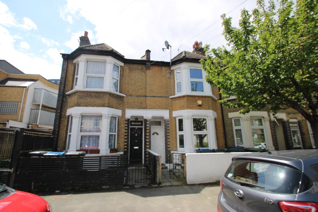 Property photo 1 of 13