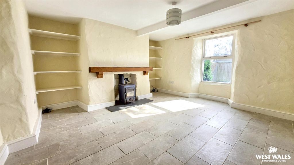 Property photo 2 of 53 Sitting Room.Jpg