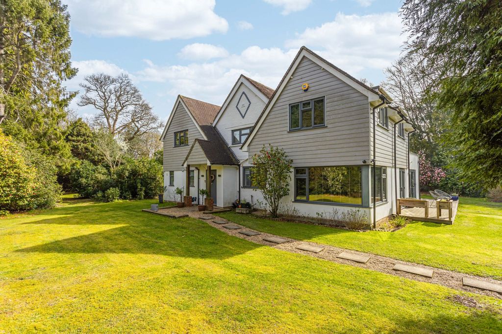 Property photo 2 of 49