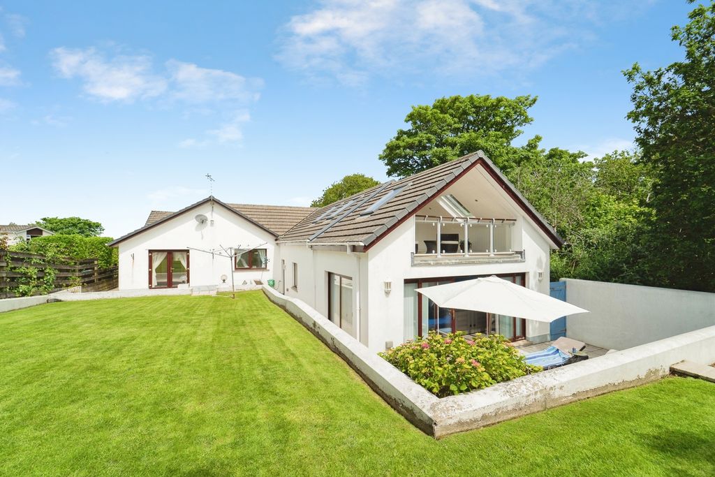 Property photo 1 of 33 Pbox-Img.Jpg