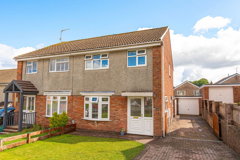 Property photo 1 of 36