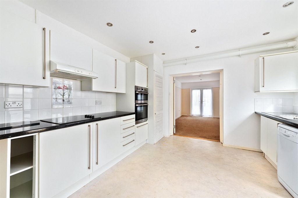 Property photo 2 of 17 Picture No. 07