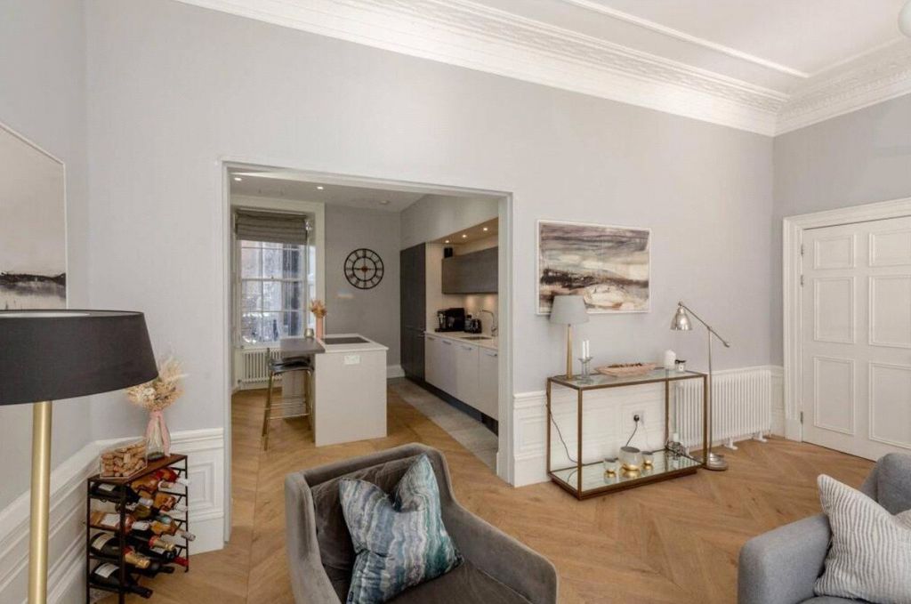 Property photo 3 of 16 Picture No. 05