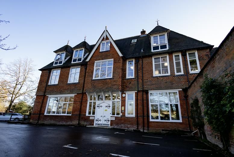 Property photo 1 of 8