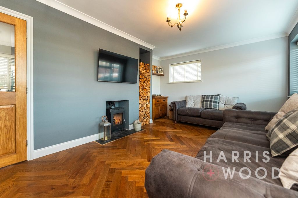 Property photo 3 of 35 4731884