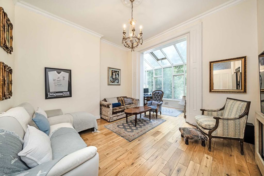 Property photo 1 of 5
