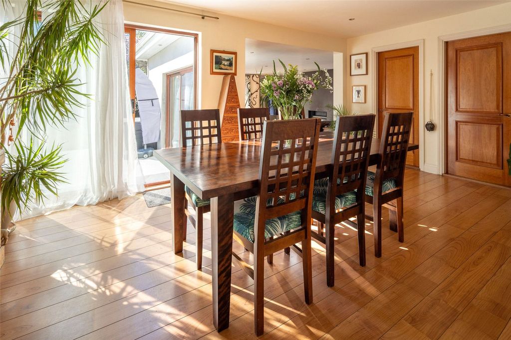 Property photo 2 of 17 Dining Room