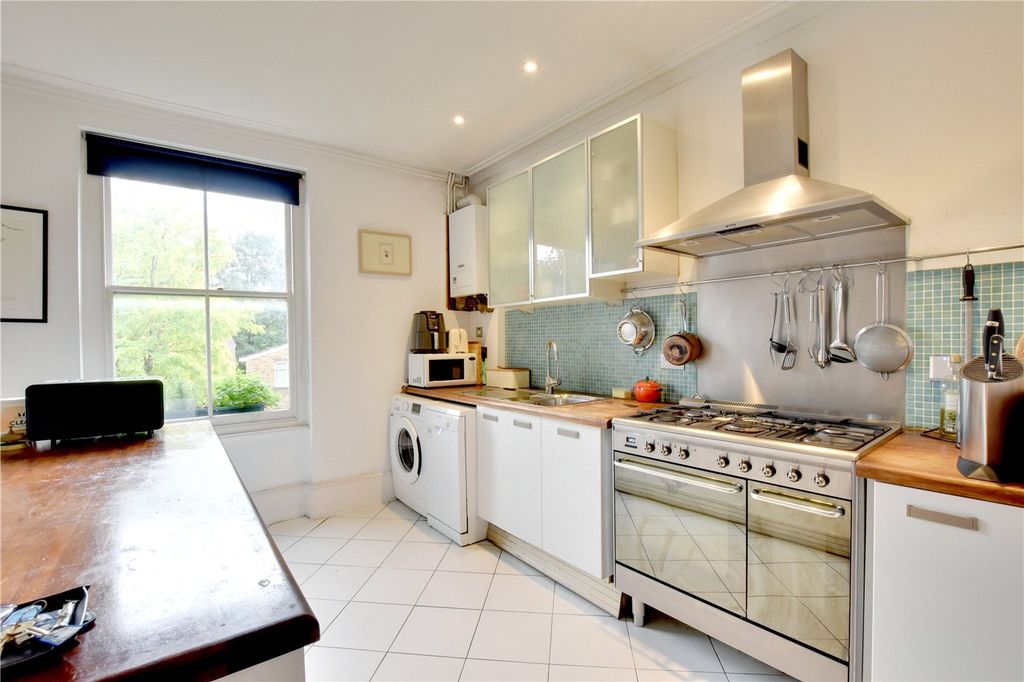 Property photo 3 of 17 Picture No. 05