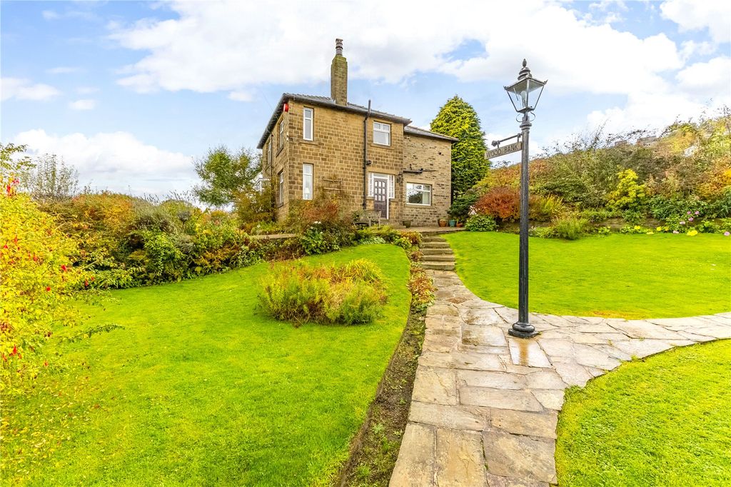 Property photo 3 of 24 External