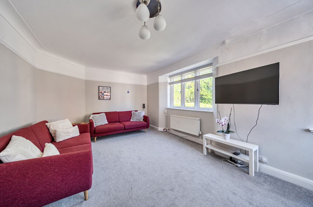 Property photo 3 of 19 1451077-14-69Eb77...