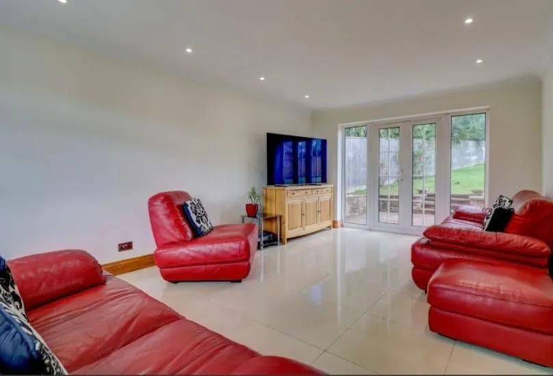 Property photo 3 of 15 ce30d43E17F260806B25E4E9c858F42c4Bcd7c00.Jpg