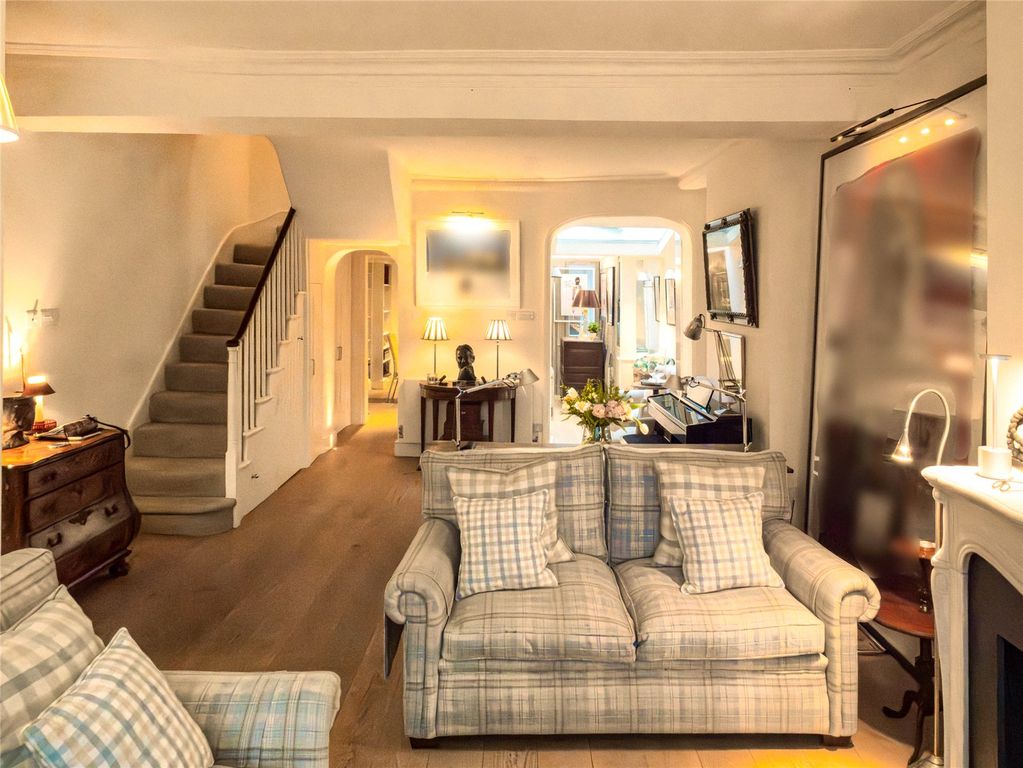 Property photo 2 of 11 Reception Room