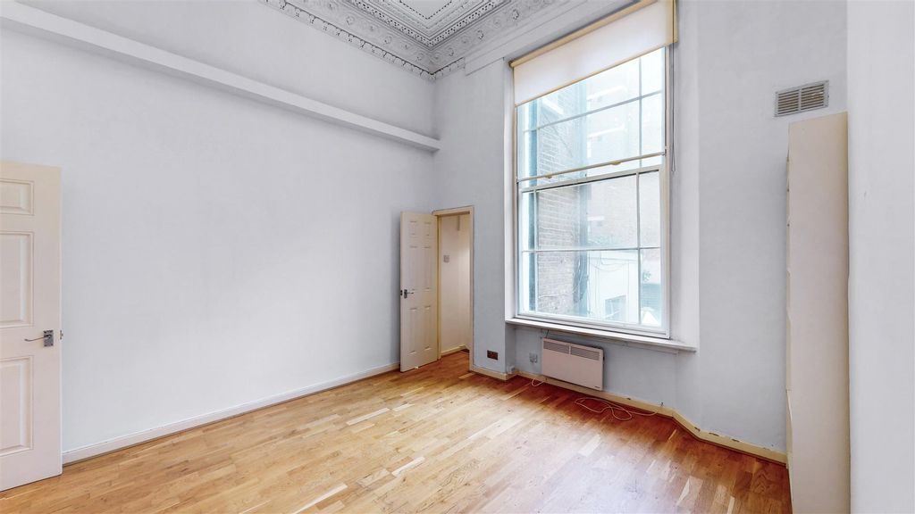 Property photo 3 of 14 Flat 4, 46 Inverness Terrace - 06Hcxmgyqjnb9Quankx
