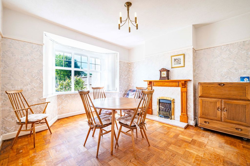 Property photo 3 of 30