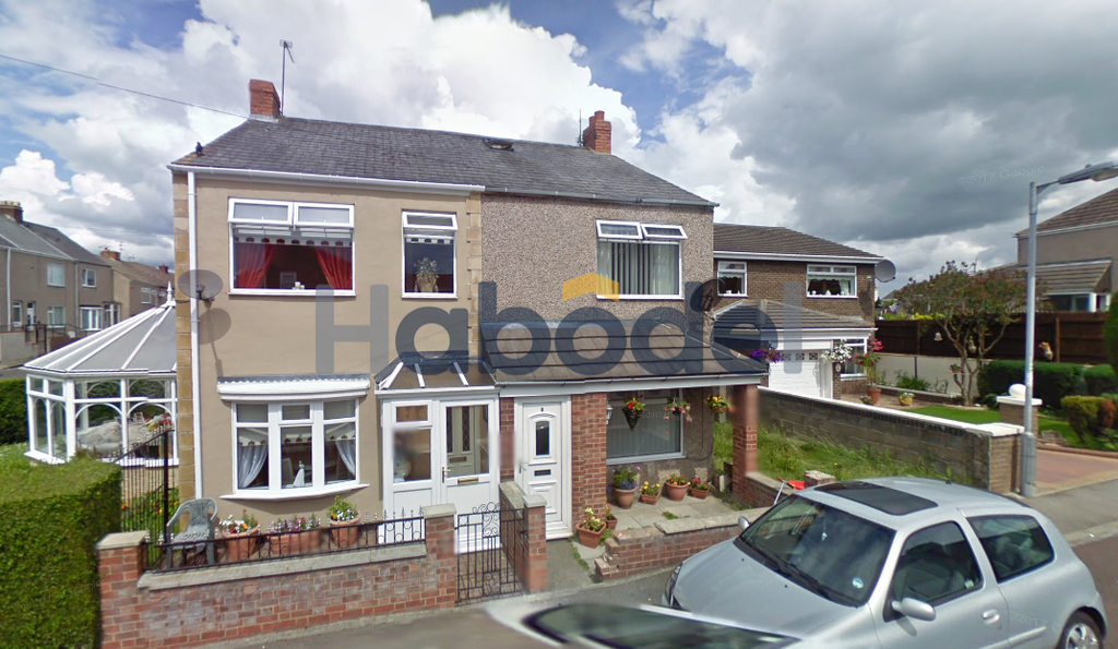 Property photo 1 of 2