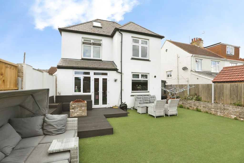 Property photo 2 of 19 Pbox-Img.Jpg