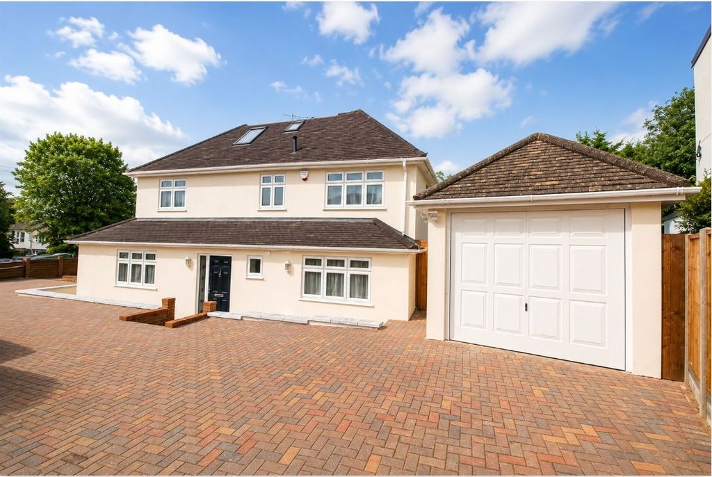 Property photo 1 of 15