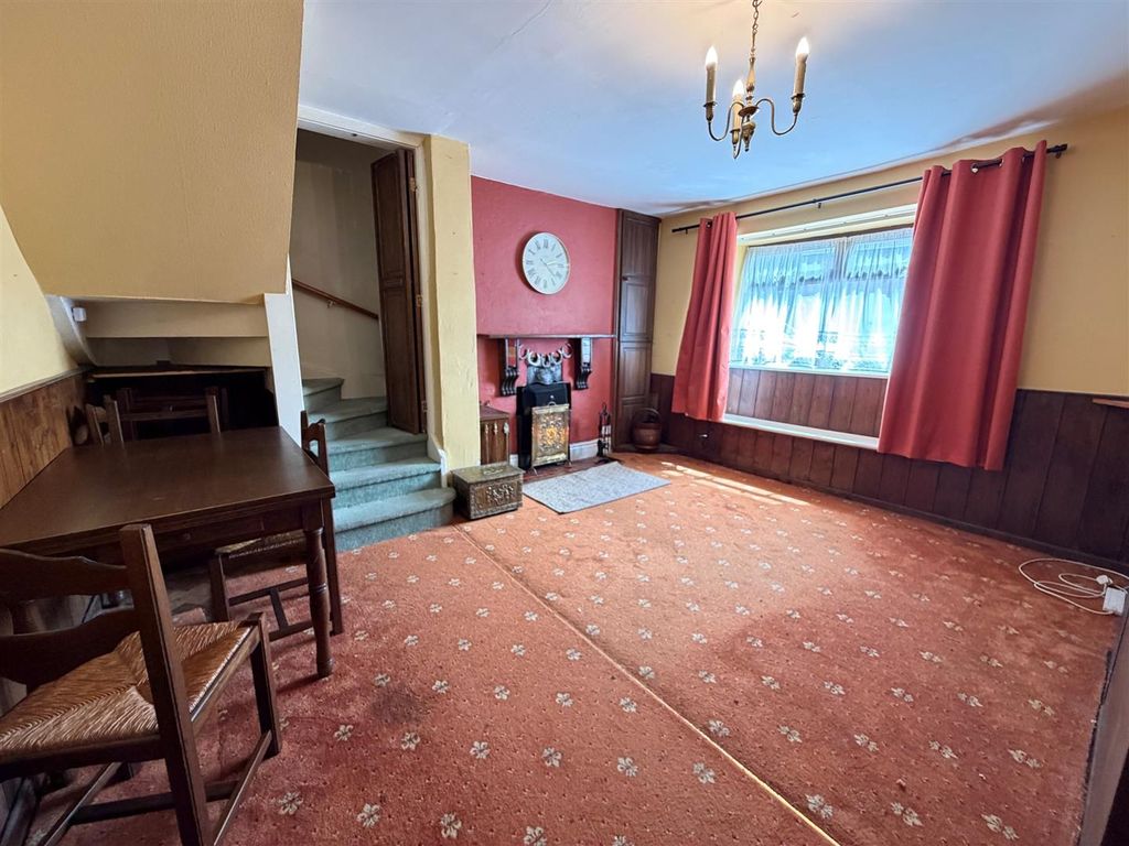 Property photo 2 of 11 8.Jpg