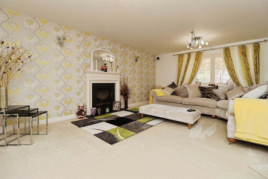 Property photo 3 of 22