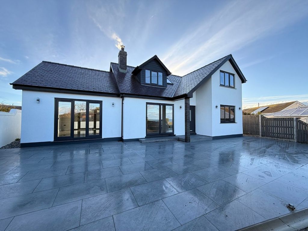 Property photo 1 of 35