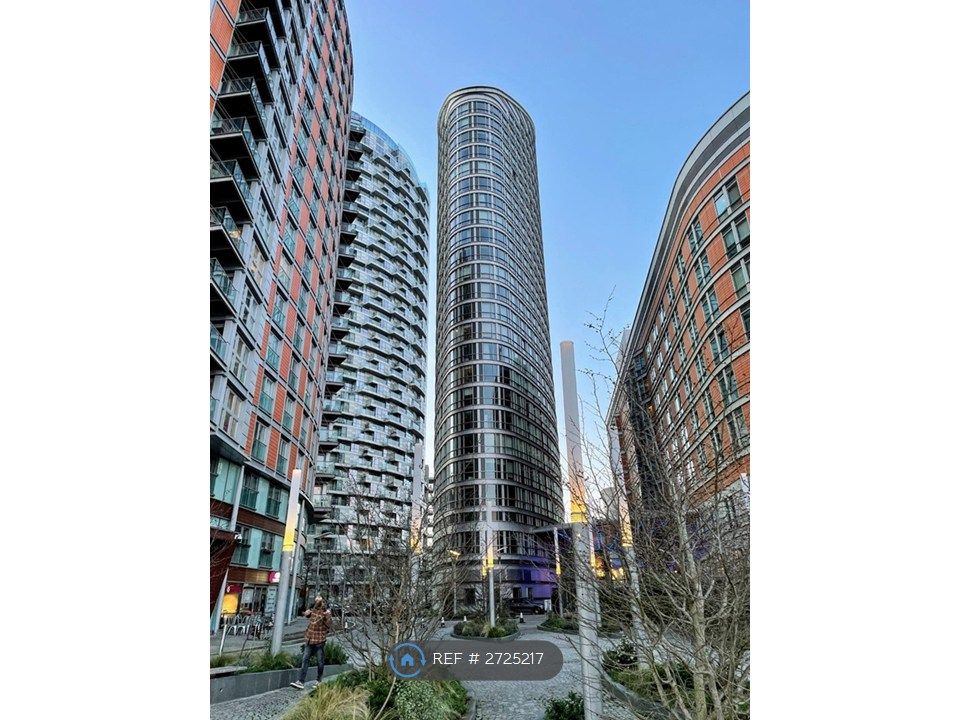 Property photo 2 of 35