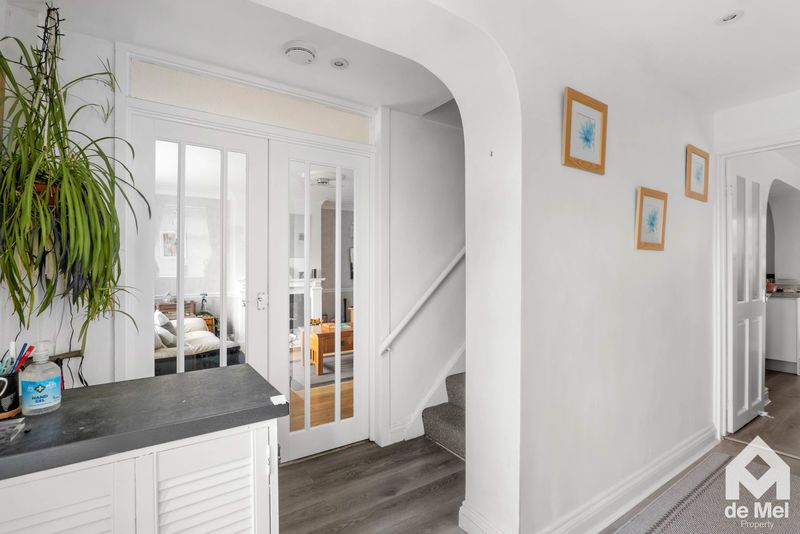 Property photo 3 of 16 Photo 25