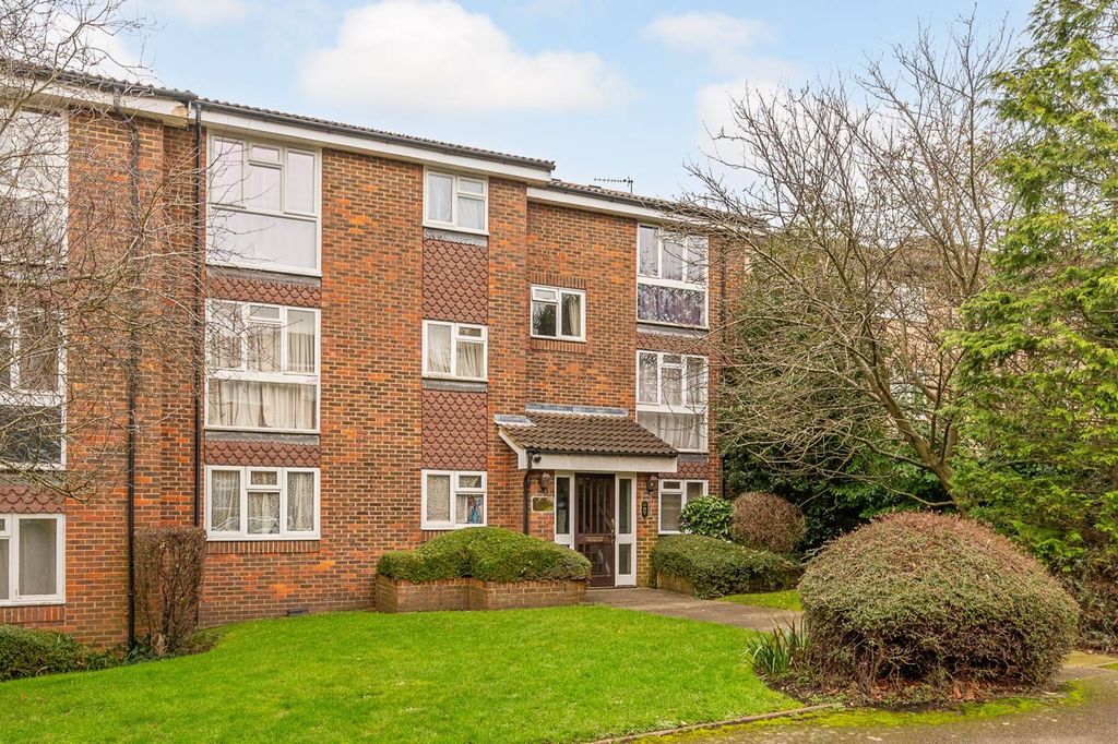 Property photo 1 of 12