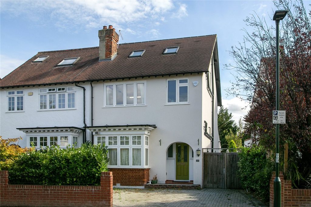 Property photo 1 of 21 Picture No. 01