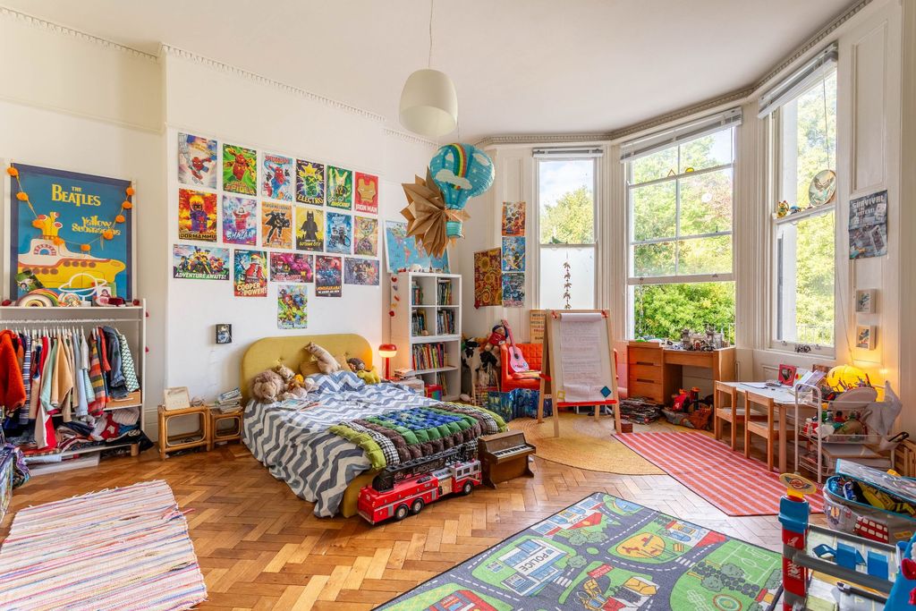Property photo 3 of 16