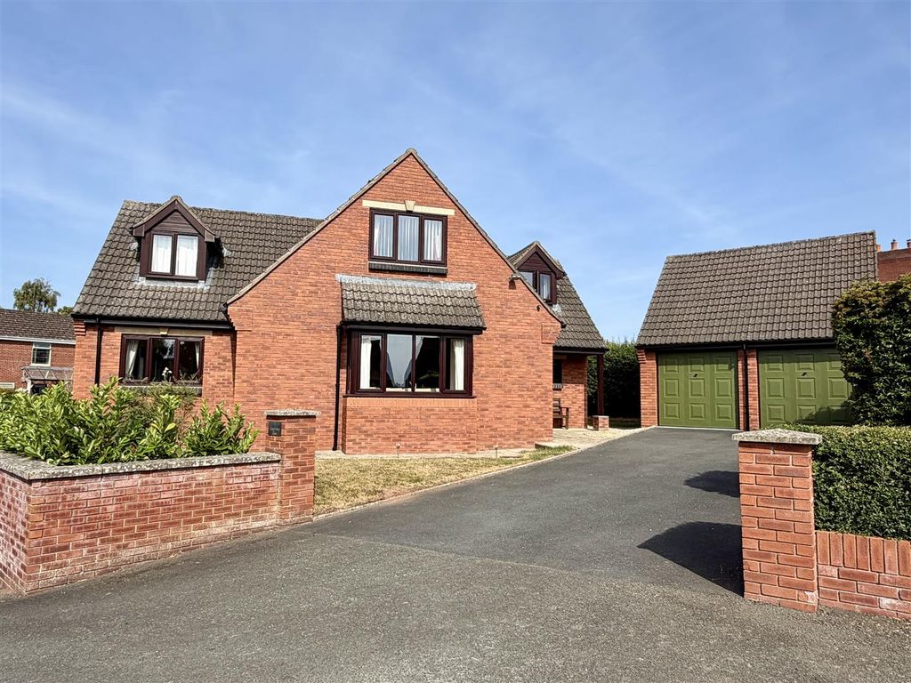 Property photo 1 of 28