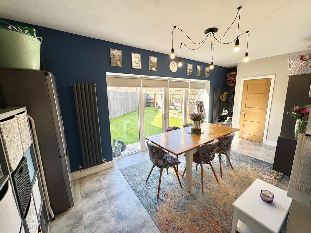 Property photo 2 of 20 Photo 8